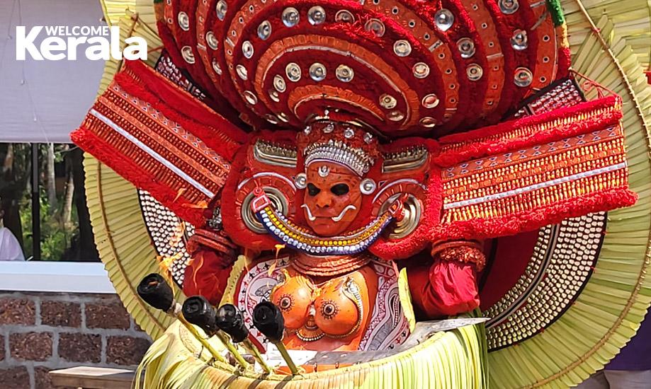 Theyyam- Dhooliyankavu/ Kuliyangara Bhagavathi